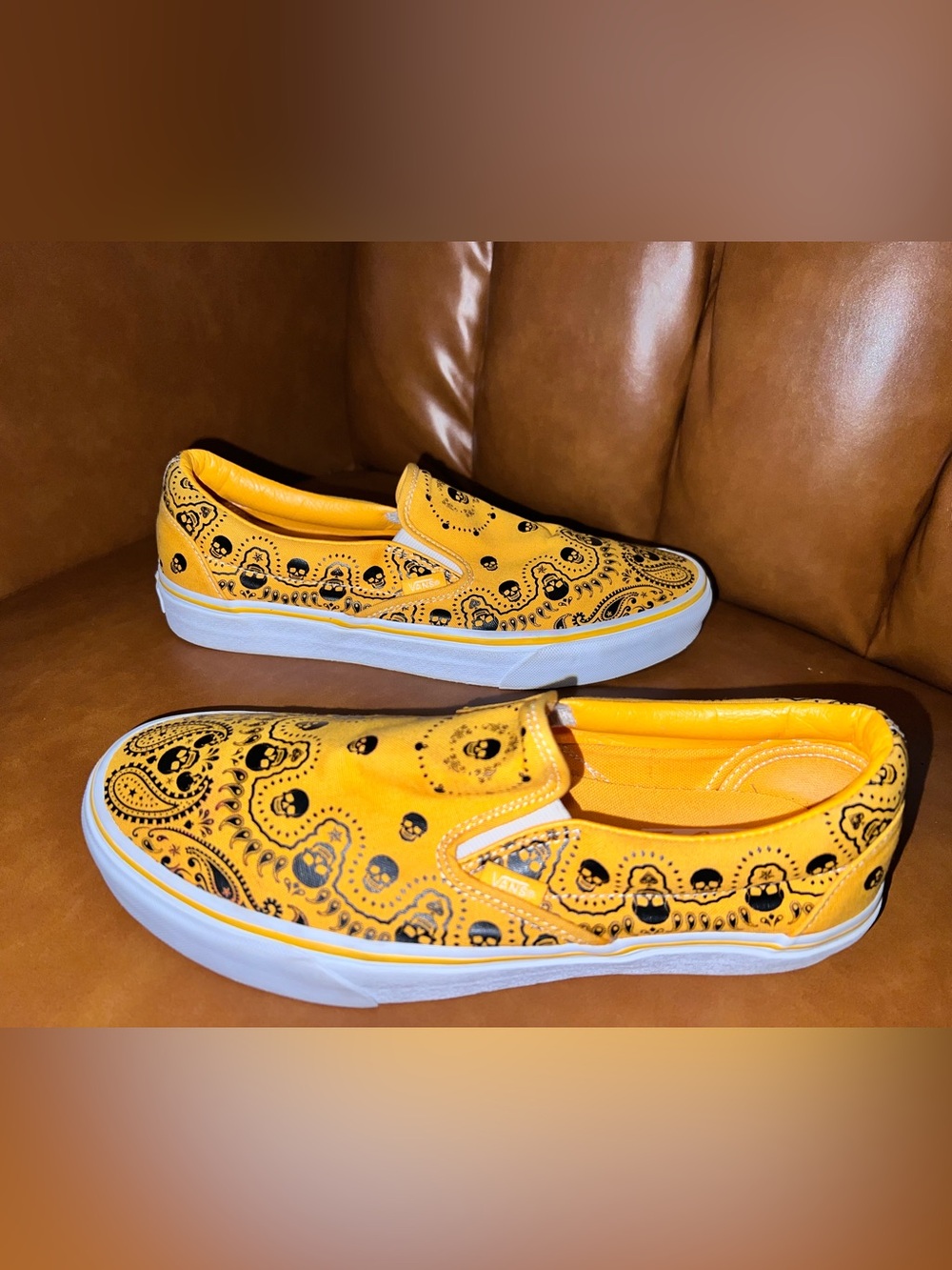 Vans Classic Slip-On 'Bandana-Saffron'canvas paisley bandana skull graphic sz 9